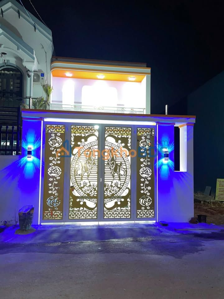 Nhà Gác Lửng 100m² Tân Định - Giá 2.4 Tỷ, Sẵn Ở Ngay