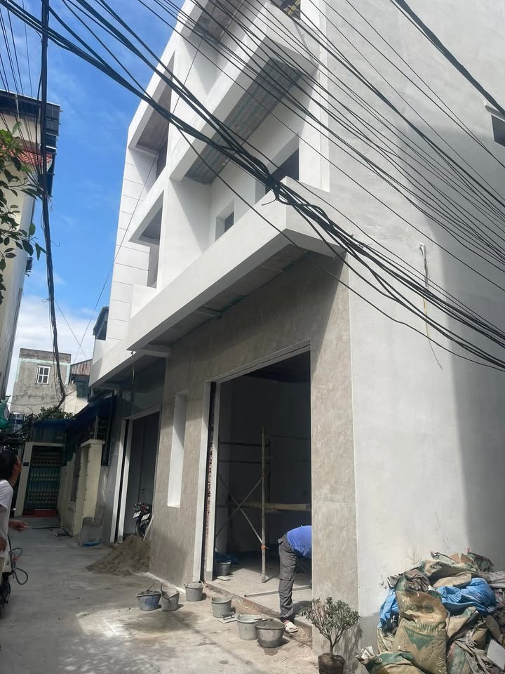 Nhà 3 Tầng Đường 19/5, Nam Định - Sổ Hồng Sẵn Sàng, Giá 2.18 Tỷ