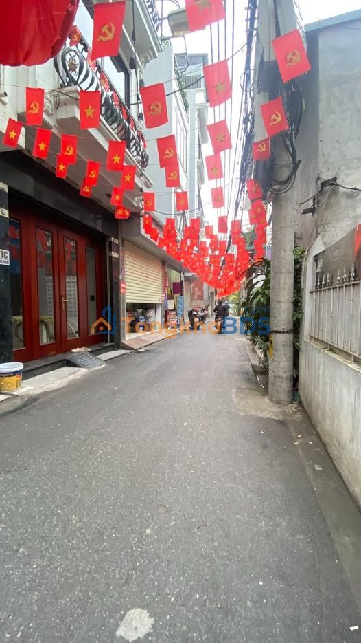 Nhà 3 Tầng Thượng Thanh, Long Biên - 72m² Sổ Hồng Vuông Vắn, Giá Giảm Sốc