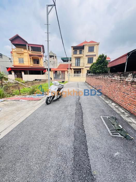 Bán Đất Vàng Đào Xuyên 54m² - Ô tô đỗ cửa, Sát Vinhomes, Giá 4 Tỷ