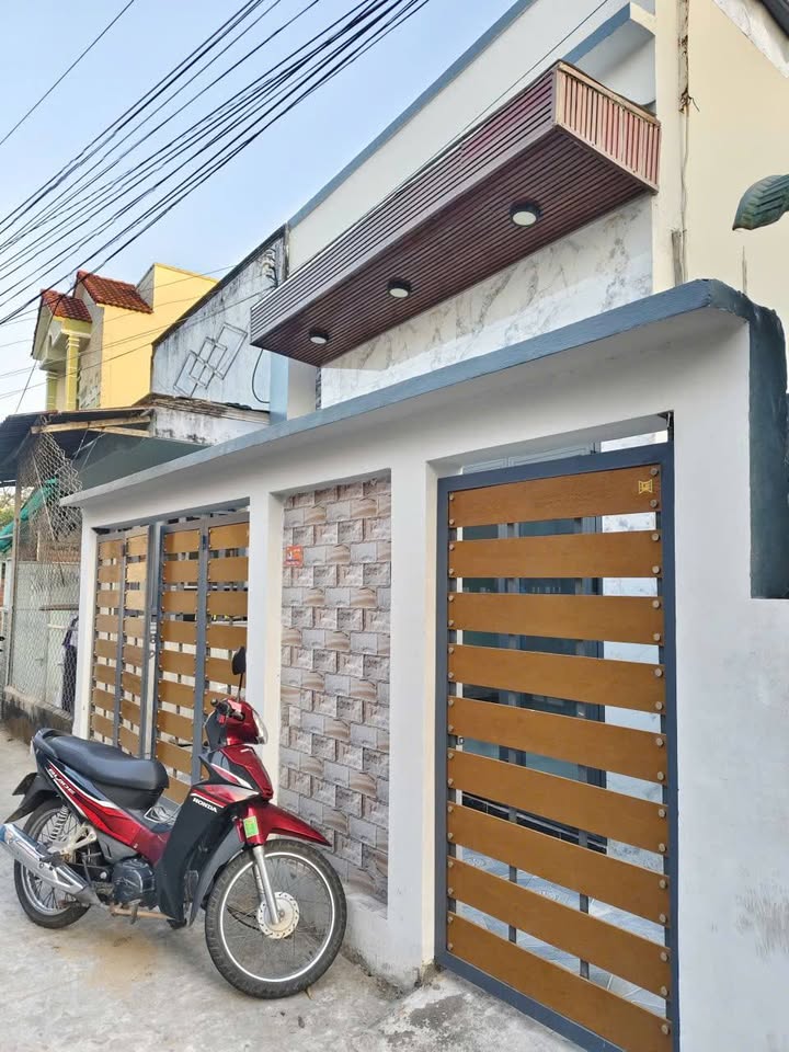 Nhà 103m² Hẻm Văn Ngọc Chính, Cần Thơ - Full Nội Thất, Giá 1.47 Tỷ
