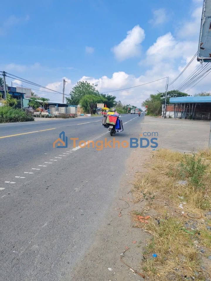 Bán Đất Nền Mặt Tiền QL1A, Sóc Trăng - 1050m² Thổ Cư, Có Kho Xây Dựng Kiên Cố