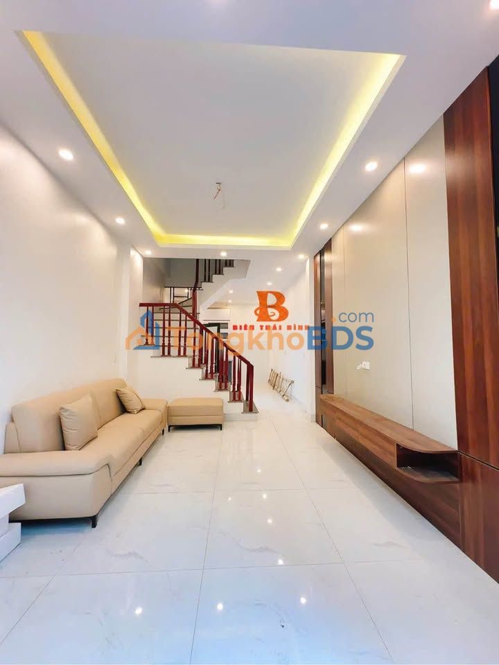 Nhà 3 Tầng Phường Quang Trung, Thái Bình - 37m² Giá 1.9 Tỷ