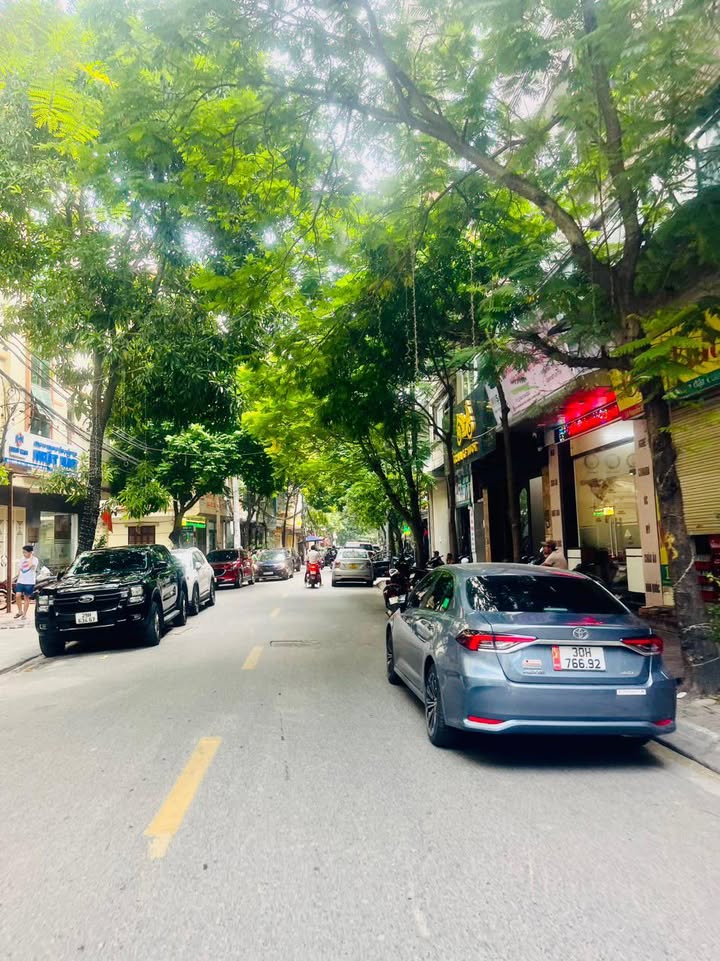 Nhà 5 tầng mặt ngõ kinh doanh Trần Cung, Nam Từ Liêm - 35m² - Ô tô tránh