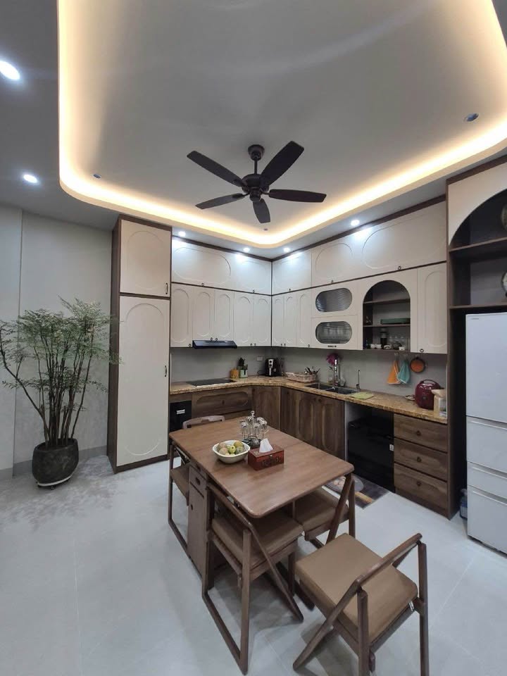 Nhà Phố Hoàng Như Tiếp 48m² 6 Tầng, Thang Máy, Full Nội Thất - Giá 10 Tỷ