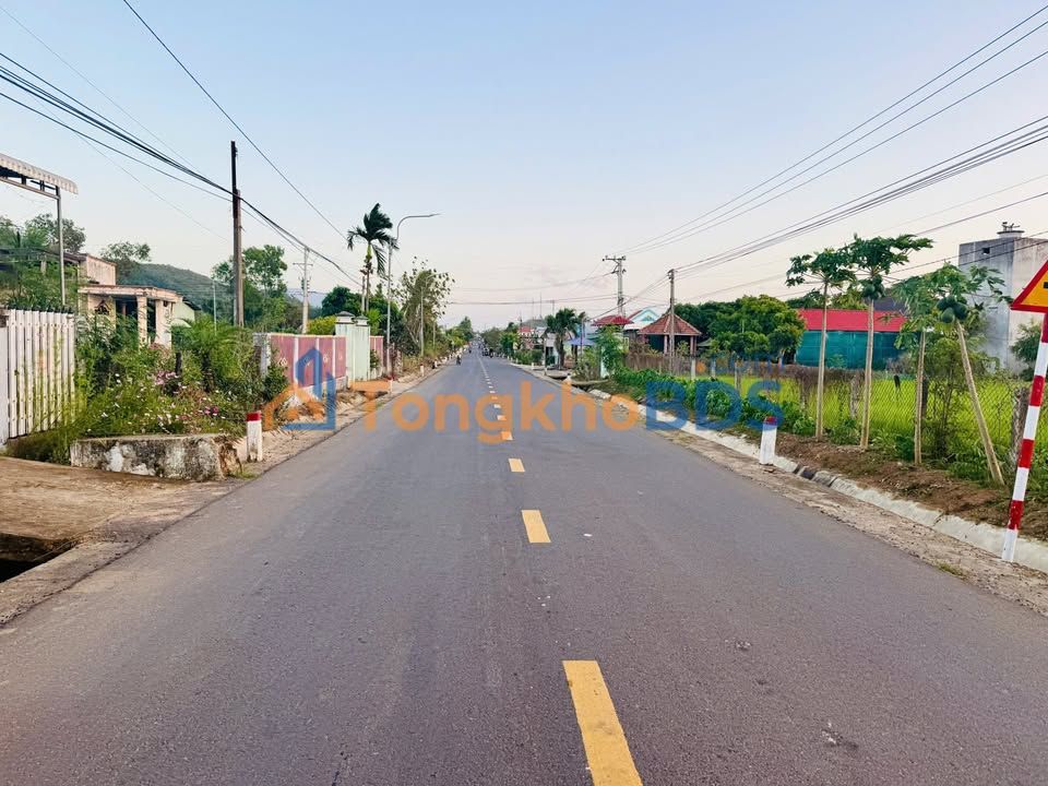 Đất nền mặt tiền DT7 Ninh Hòa 582m² - Sẵn 60m² thổ cư, giá chỉ 1.9 tỷ