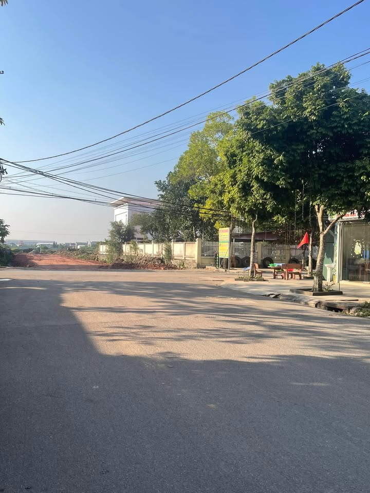 Nhà 4 Tầng 85.6m² Mặt Đường Lớn Tứ Kỳ - Sẵn Sàng Đón Chủ Mới