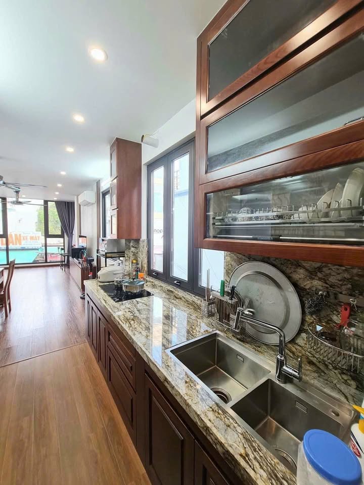 Nhà Phố Vương Thừa Vũ 70m² - Ô Tô Tránh, Kinh Doanh Đỉnh Cao