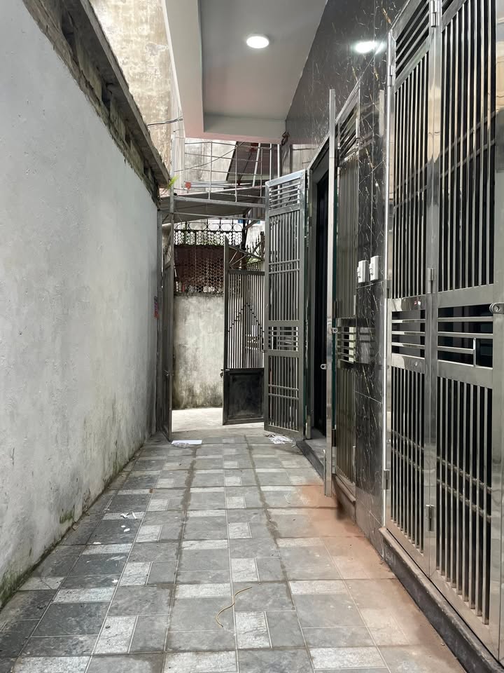 Nhà 3 Tầng Mặt Tiền Lý Bôn, Trần Lãm, Thái Bình - 99m² Giá Tốt