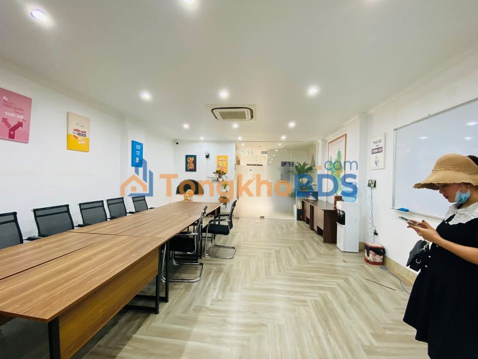 Văn phòng Nguyễn Xiển 10 triệu/tháng - Sẵn sàng làm việc