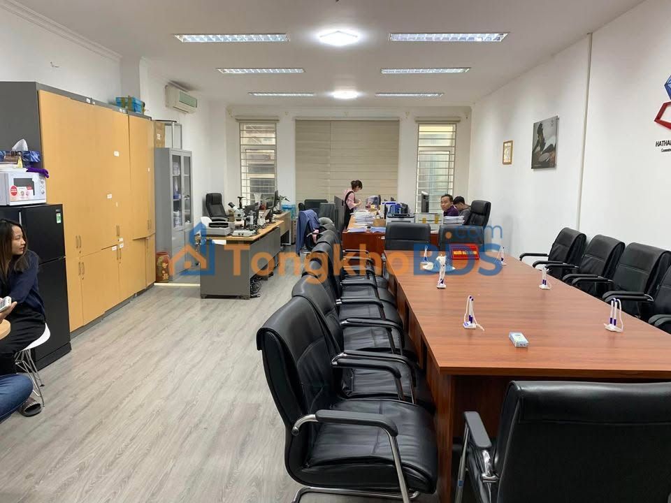 Văn Phòng 35m² Nguyễn Tuân, Thanh Xuân - Sẵn Sàng Hoạt Động, Giá Tốt