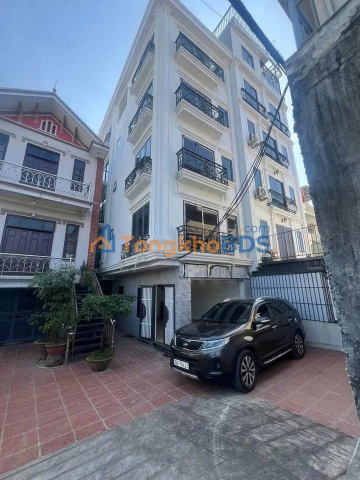 Bán Gấp Nhà Phố 57m² 5 Tầng - Ô Tô Vào Nhà, Sát Vinhomes Đan Phượng