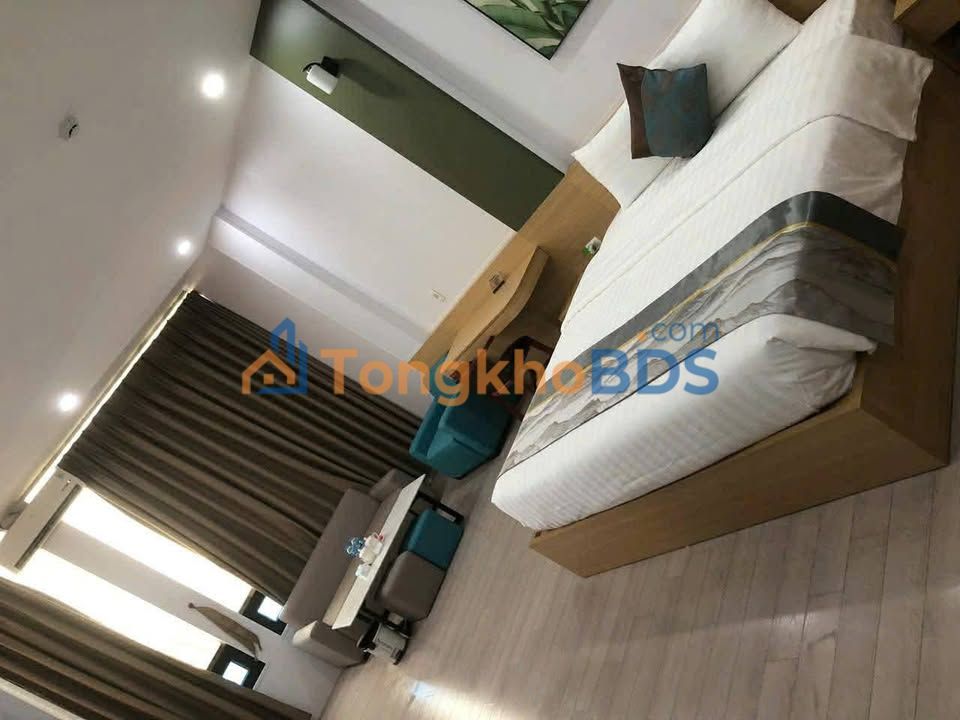 Cho thuê khách sạn 40 phòng, vị trí trung tâm Nguyễn Cao, Long Biên