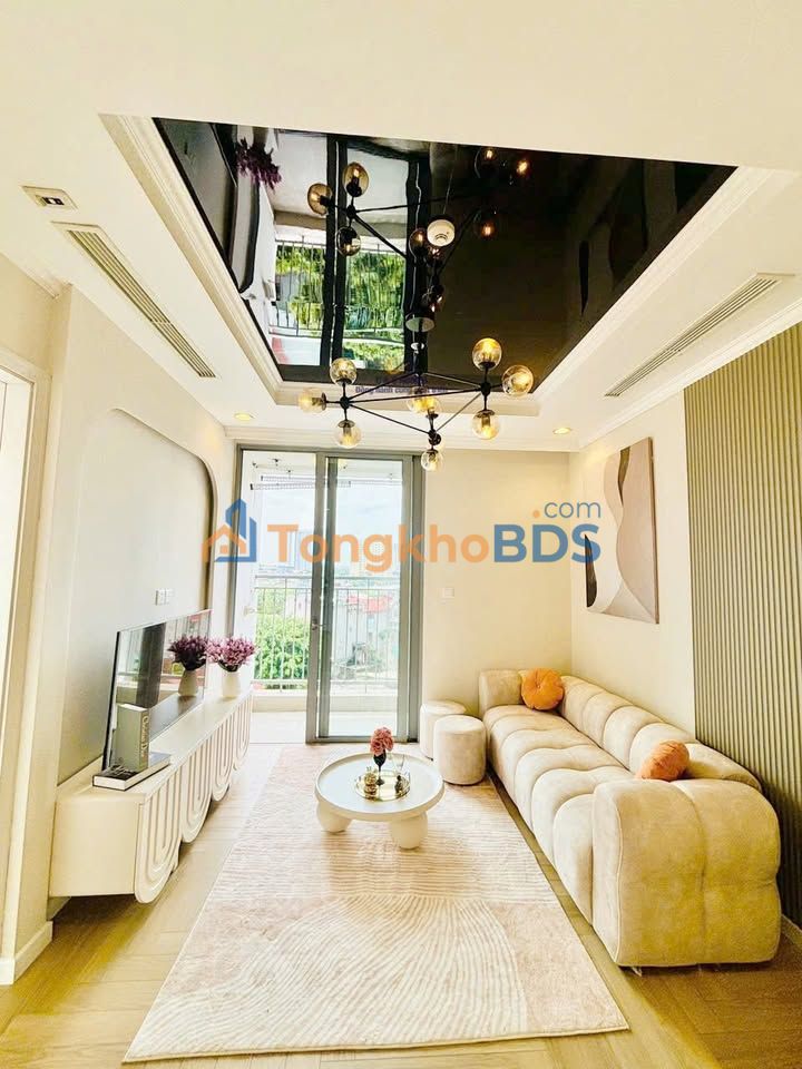 Bán Căn Hộ 2PN Times City 74m² - Giá 8.3 Tỷ - T18 Tốt