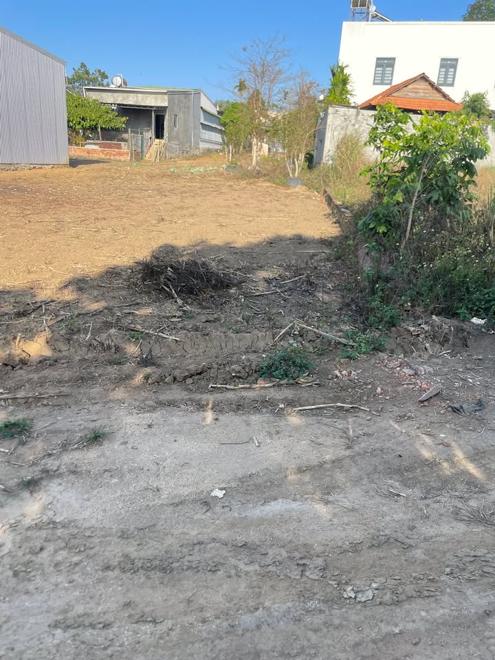 Đất Vàng Bờ Hồ Ea Kar - 252m² Đường Võ Thị Sáu, Hơn 1 Tỷ