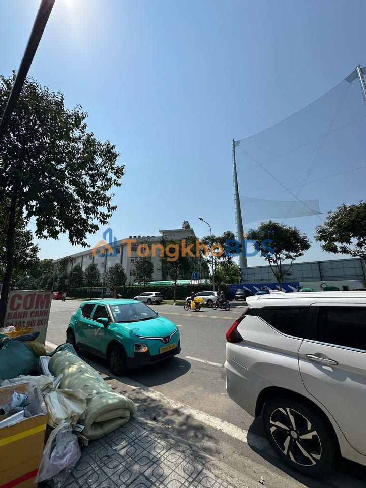 Mặt Tiền Bờ Bao 1, Tân Phú - Kinh Doanh Đa Ngành, 240m², 70 Triệu/Tháng