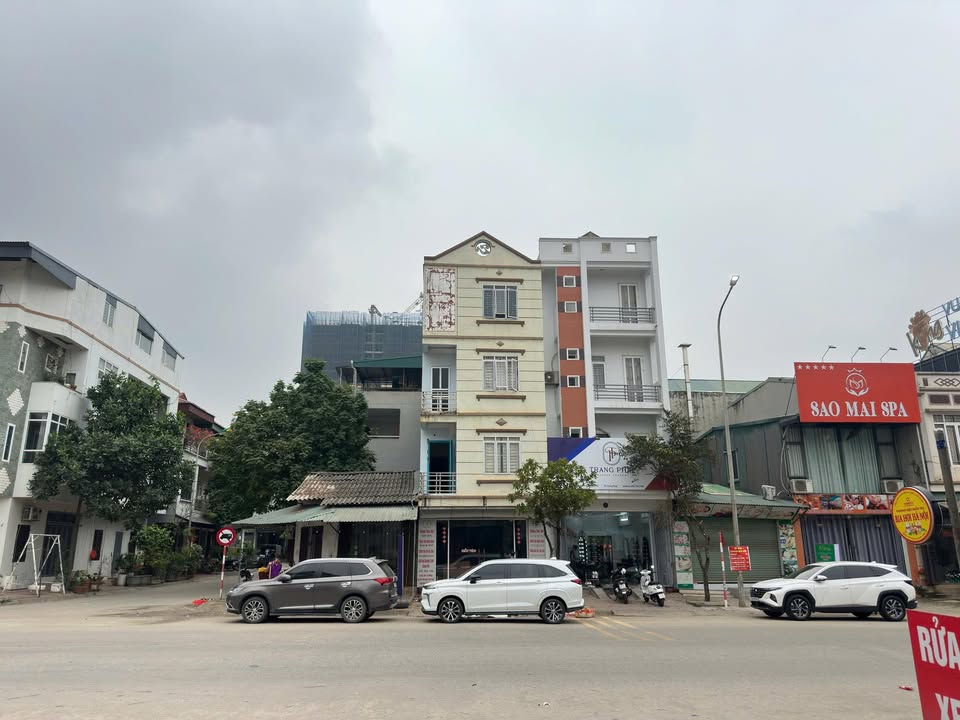 Nhà Phố Kinh Doanh 3 Tầng Mặt Tiền Hùng Quốc Vương, Việt Trì - Dòng Tiền Ổn Định