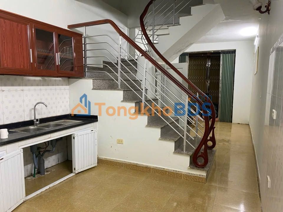 Nhà 34m² 3PN Thanh Trì, Hà Đông - Sẵn Sàng Cho Thuê, Ô Tô Gần Cửa
