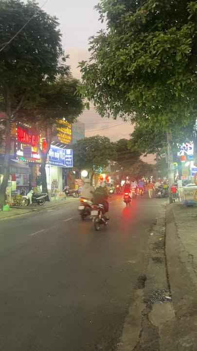 Mặt Tiền Kinh Doanh Đường Số 11 Thủ Đức - 107m² 2 Tầng, Dòng Tiền 15 Triệu/Tháng