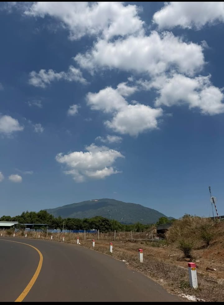 Đất nền view núi Chứa Chan 18.000m² Xuân Lộc - Sổ hồng sẵn