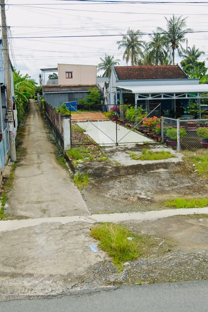 Đất Mặt Tiền QL50 Gò Công 150m² - Lợi Thế 2 Mặt Tiền, Sổ Thổ Cư