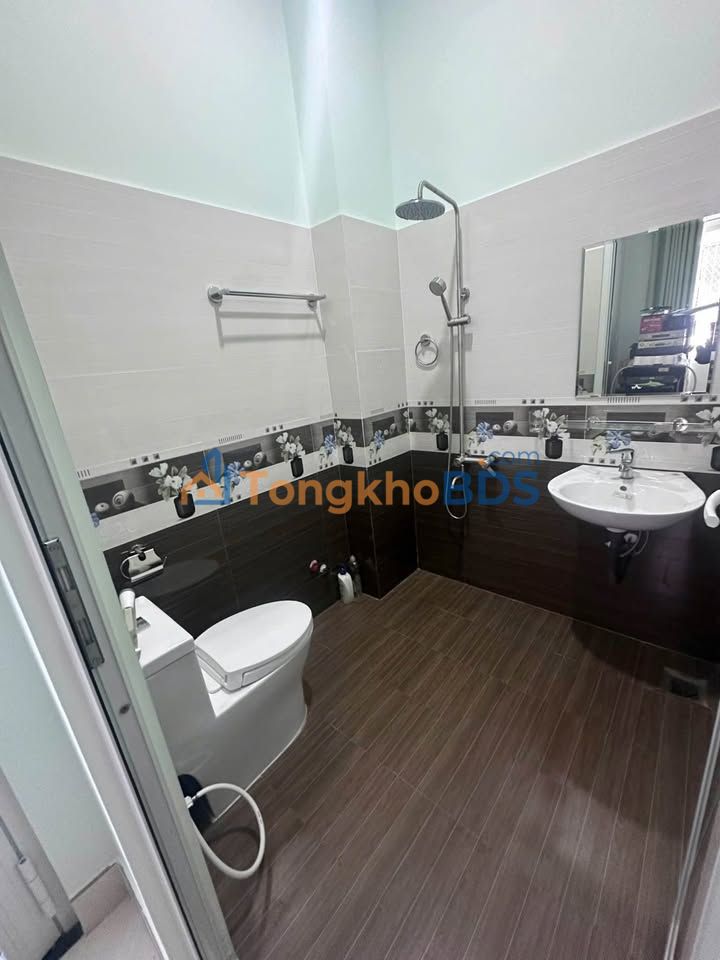 Nhà 163m² Phạm Ngọc Thạch, Bảo Lộc - 4PN, Sổ hồng riêng, Giá tốt