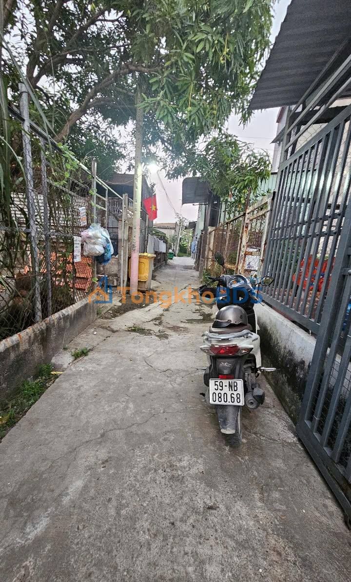 Bán Gấp Nhà Cấp 4 Hưng Long, Bình Chánh - 120m² Thổ Cư, Giá 1.5 Tỷ