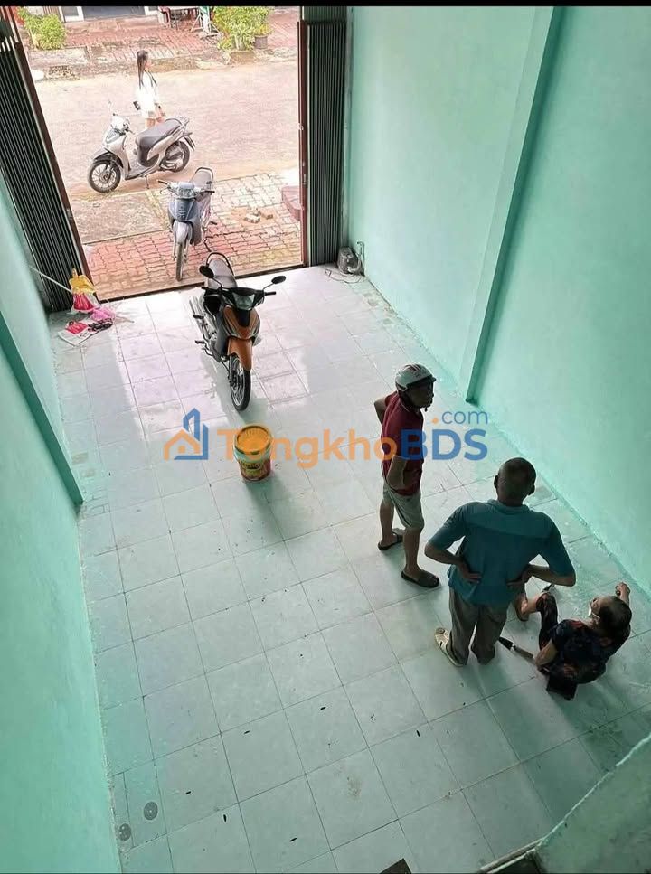 Nhà Nguyên Căn Mặt Tiền Phường 8, Vĩnh Long - Giá 2.5 Triệu/Tháng