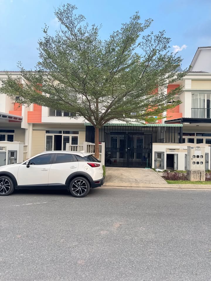 Cho thuê Căn hộ 4PN Vườn Thiên Đàng 2, Tân Uyên - Nội thất mới, giá 10-17 triệu/tháng