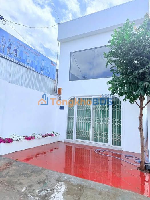 Nhà 120m² Hẻm Y Moal, Buôn Ma Thuột - Kinh doanh tốt, Giá 4.95 tỷ