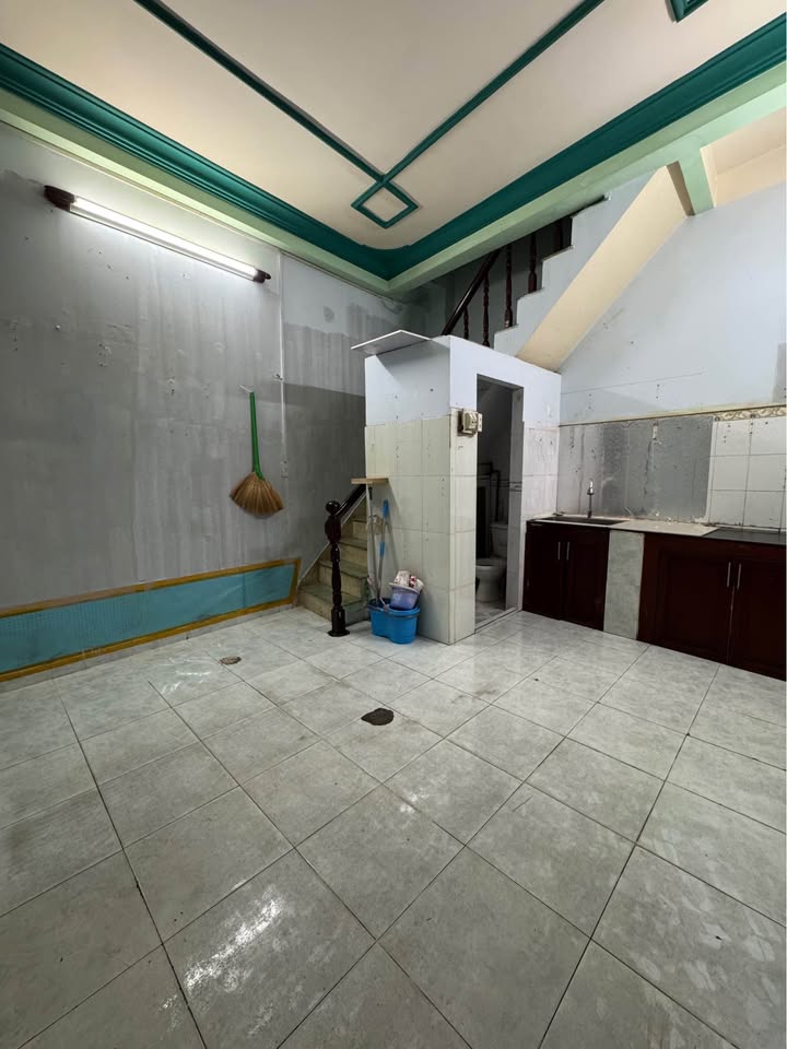 Nhà 20m² 3 Tầng BTCT Tân Bình - Sát Hẻm Xe Hơi, Giá Tốt