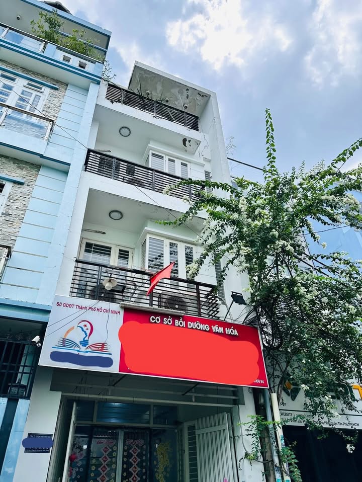 Nhà 5 Tầng Hẻm Tránh 76m² Tân Phú - Sẵn Sàng Lắp Thang Máy - 11.8 Tỷ