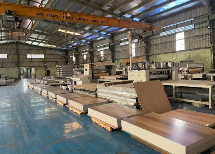 Cho thuê kho xưởng 1500m² CCN Hoài Đức - Container vào tận nơi