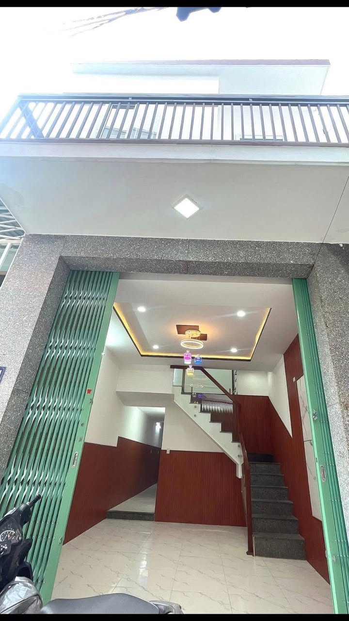 Nhà 2 Mê Đường Tháp Đôi Quy Nhơn - 54m² Giá 2 Tỷ, 3PN Sẵn Ở