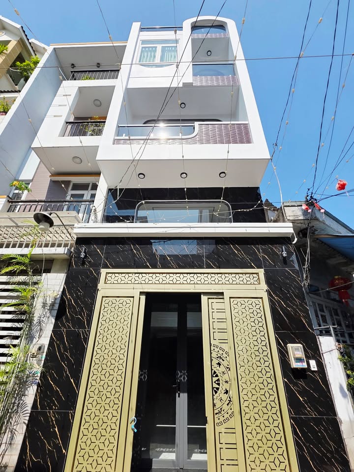 Nhà Hẻm Xe Tải Mã Lò, Bình Tân - 64m² 6PN, Giá 6.8 Tỷ