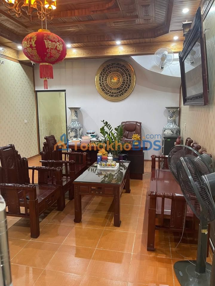 Nhà 3 Tầng Mặt Tiền 5m Đường Nam Bình, Hoa Lư - 82.5m² Sẵn Ở Ngay