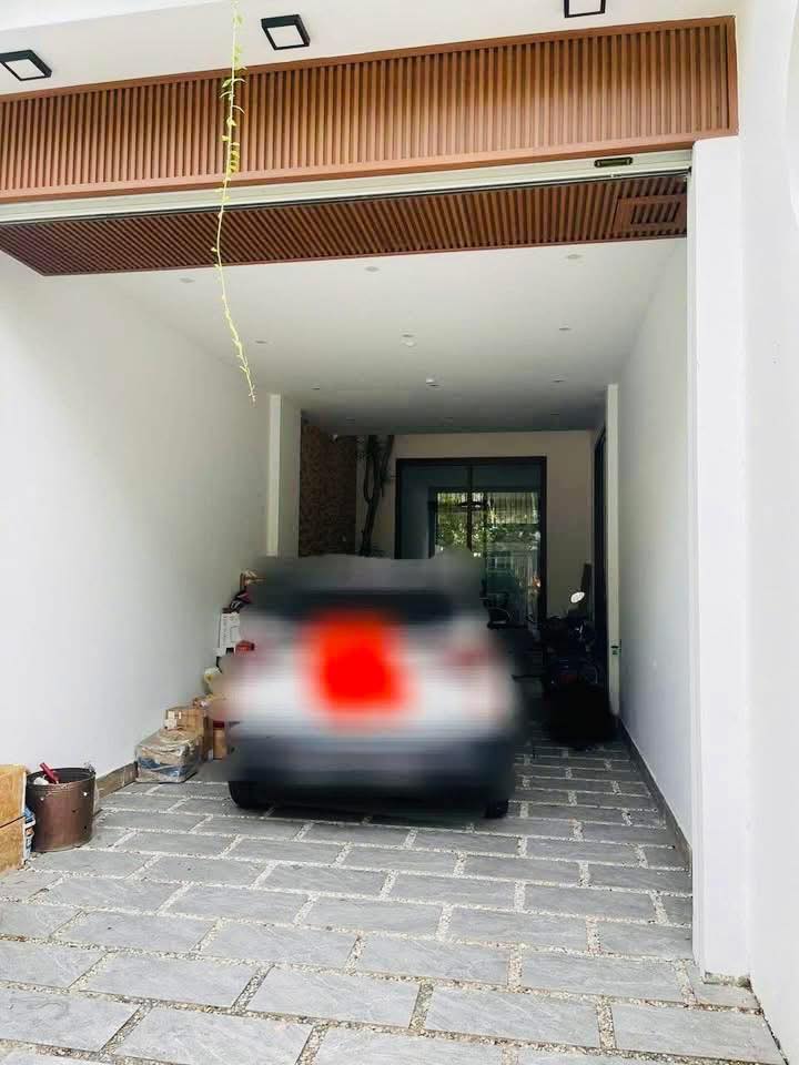 Cho Thuê Biệt Thự 3.5 Tầng Mặt Tiền Dương Tự Minh, Sơn Trà - 180m2, 6PN, 75 Triệu/Tháng