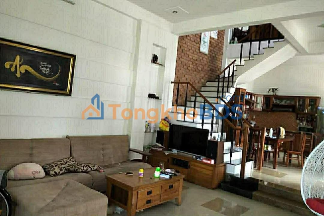 Cho thuê nhà mặt tiền Trần Thị Lý, Đà Nẵng - 160m² 3PN, view sông mát mẻ