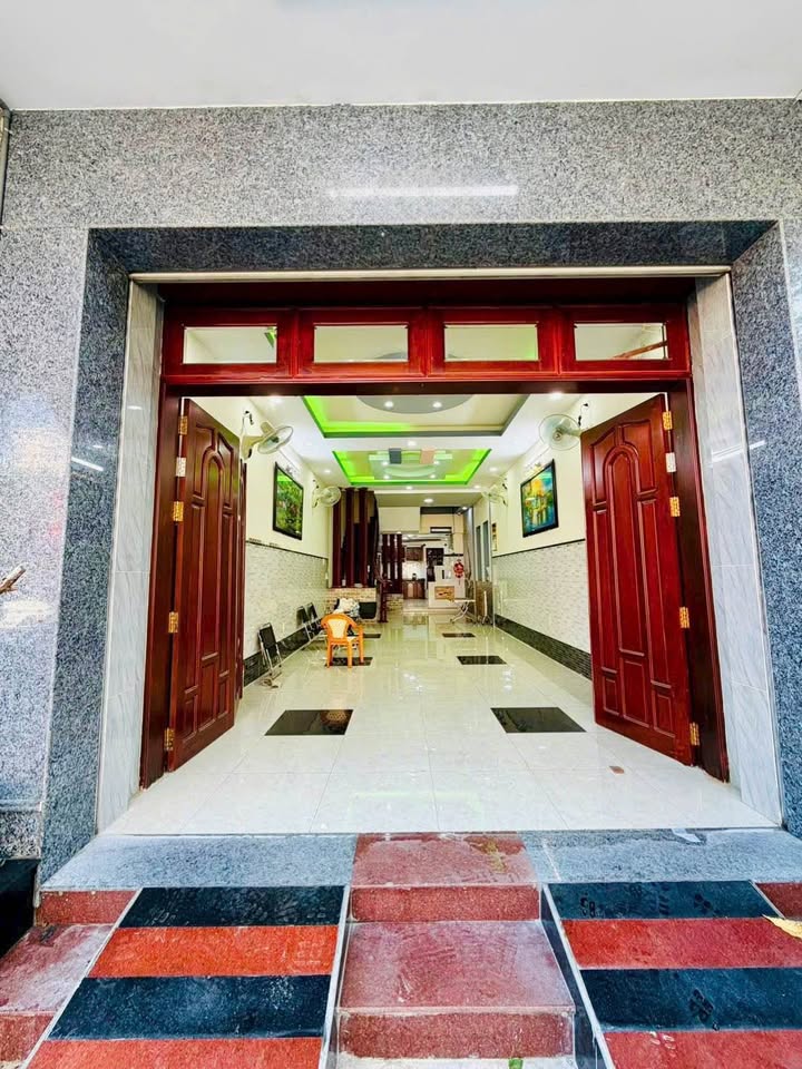 Cho thuê nhà nguyên căn D2D Võ Thị Sáu, Biên Hòa - 4PN, 6WC, 255m² sử dụng