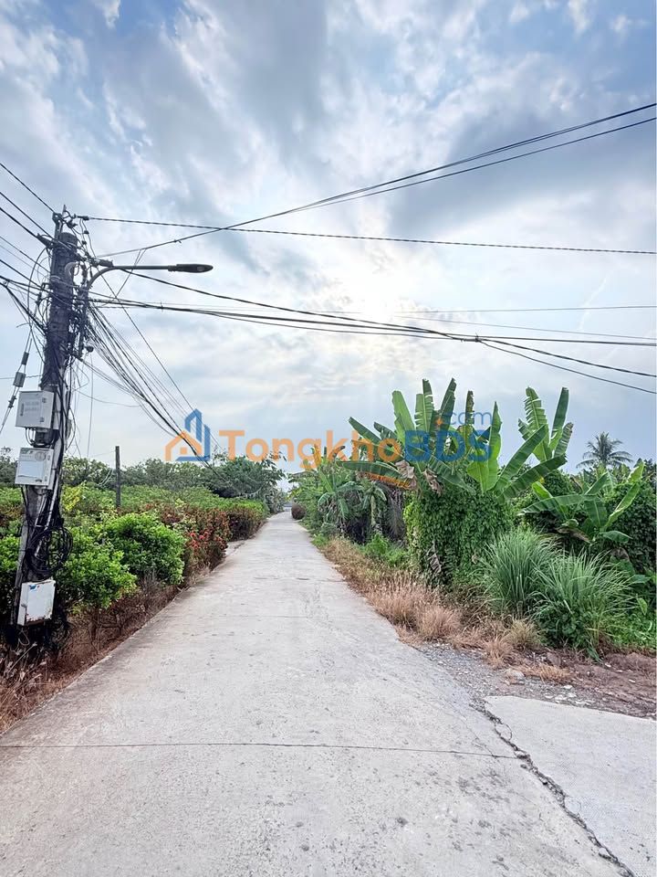 Đất nền góc 2 mặt tiền Thới Sơn, Mỹ Tho - 495m² giá 2.1 tỷ, gần Rạch Miễu