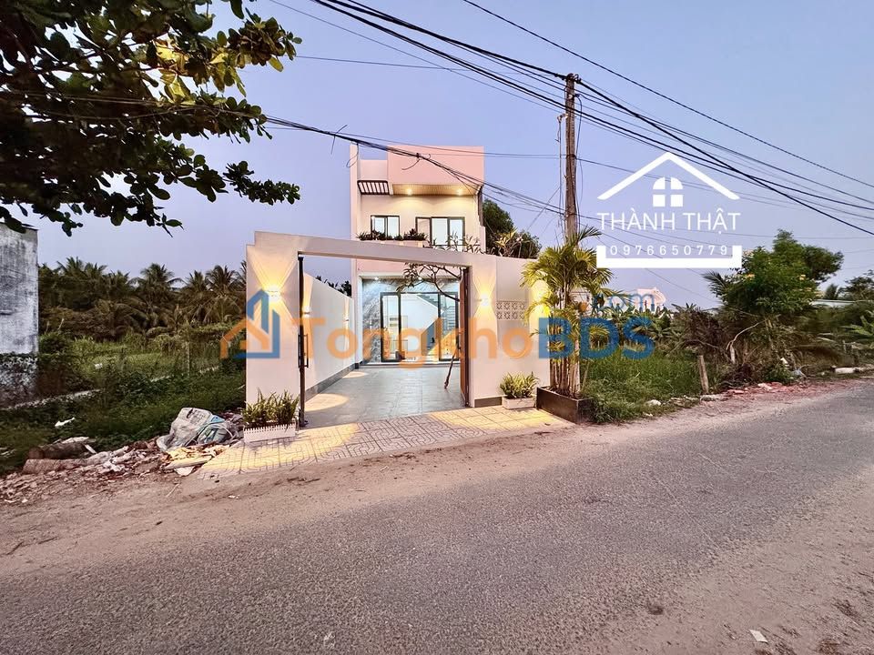 Nhà Phố Mặt Tiền N5 Mỹ Tho 5.2x19m - Full Nội Thất Cao Cấp