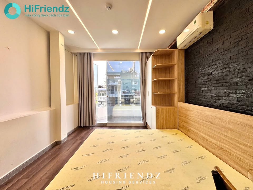 Cho thuê Căn hộ ban công mặt tiền Đào Cam Mộc, Q8 - Full nội thất, thú cưng