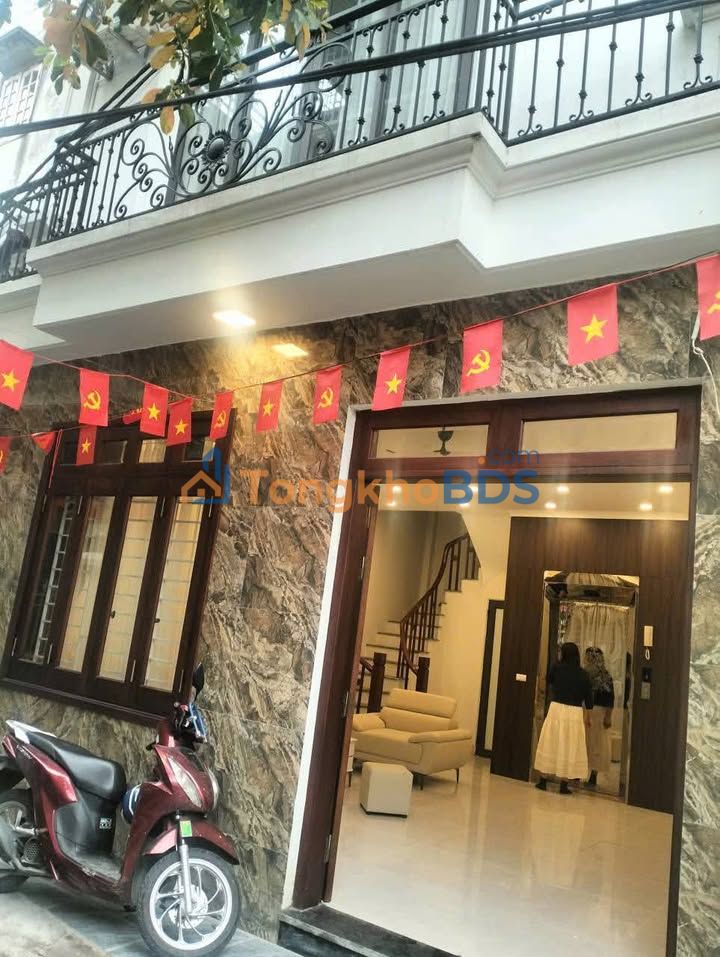 Nhà Việt Hưng Long Biên 50m² 5 Tầng - Full Nội Thất, Có Thang Máy