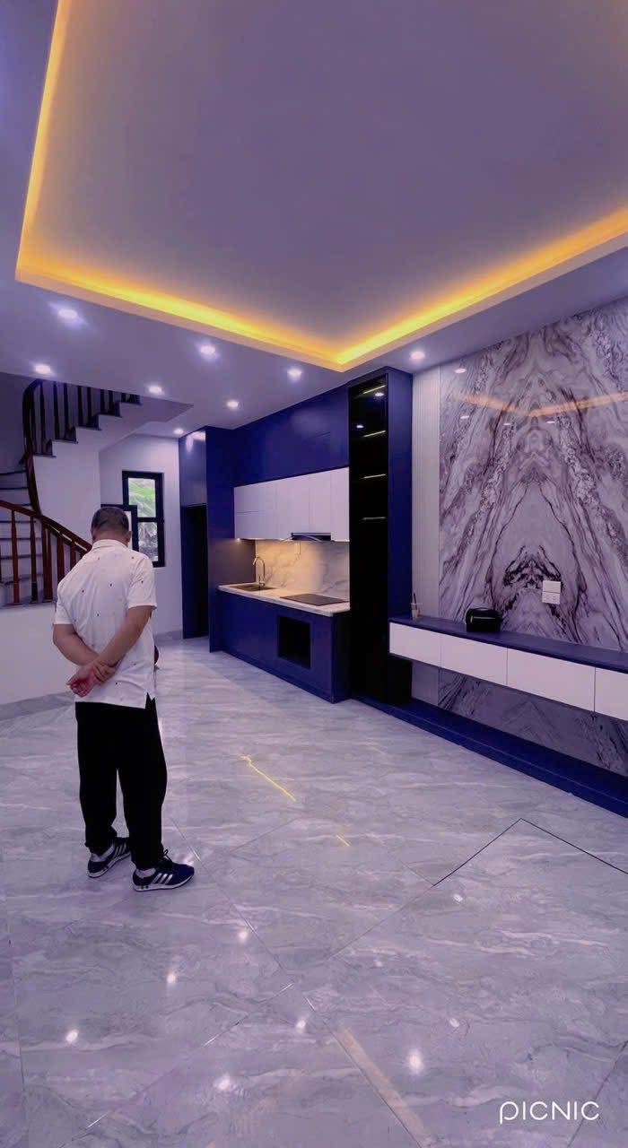 Cho thuê nhà phố Bát Khối, Long Biên 38m² x 5 tầng - 12 triệu/tháng