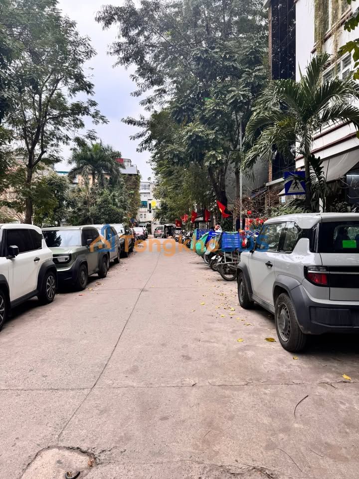 Nhà Mặt Phố Cổ Hoàn Kiếm 35m², 5 Tầng - Lô Góc Kinh Doanh Đỉnh Cao