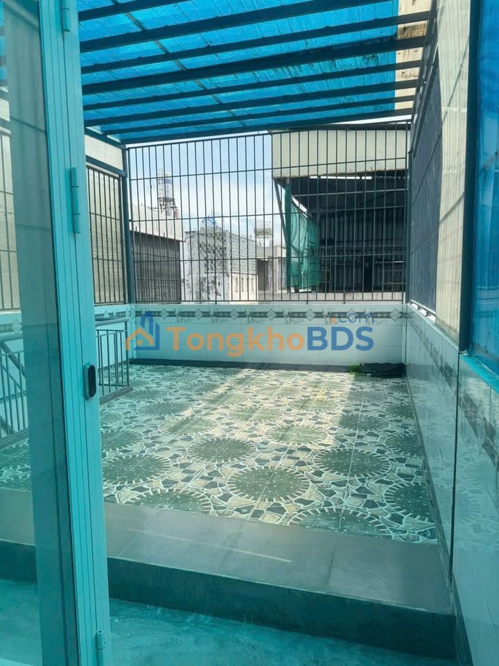 Nhà 4 Tầng Thang Máy Khu 38ha Q12 - 90m², 4PN, Sổ Hồng Riêng