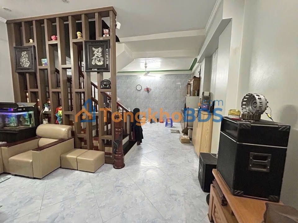 Nhà 48m² Phú Đô - Ô tô sát nhà, 4 tầng, 4 Ngủ - Sẵn Sổ Đỏ