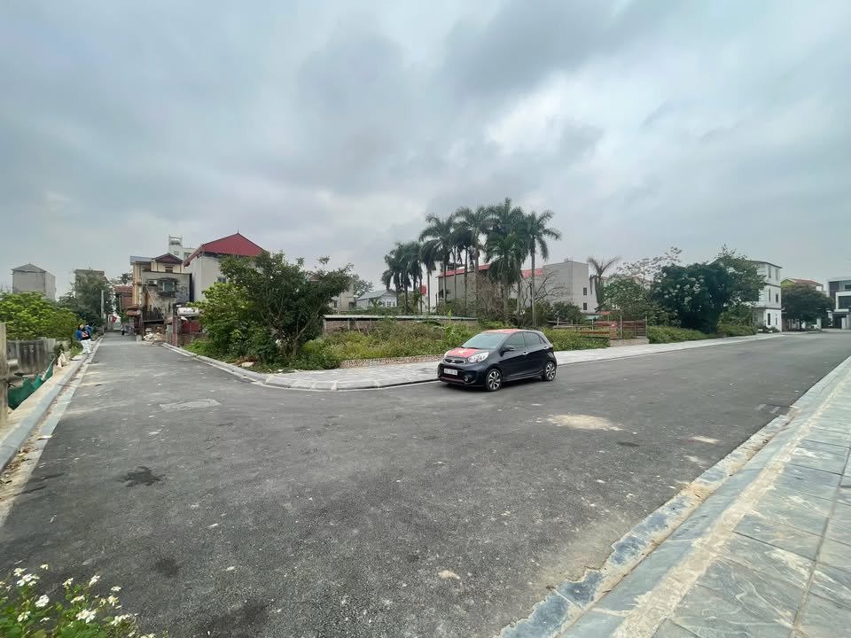 Đất nền Long Biên 56.8m² - Sổ đỏ sẵn, tiềm năng tăng trưởng mạnh