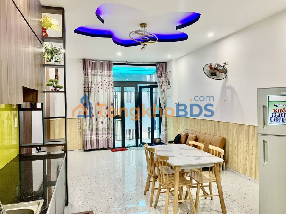 Nhà Lô Góc Phan Thanh Đà Nẵng - 40m² 2 Tầng, Giá 3.69 Tỷ