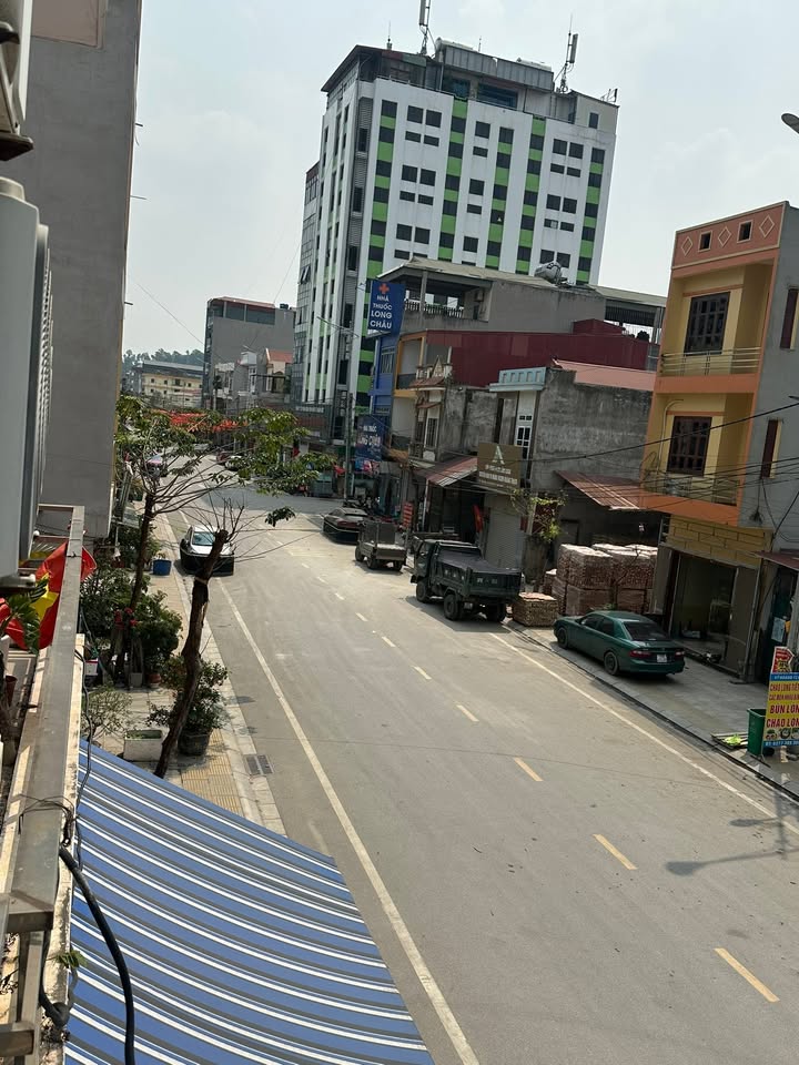 Nhà 4 Tầng Lãm Làng, Bắc Ninh - Kinh Doanh/Văn Phòng 120m²/sàn - Giá 10 Triệu